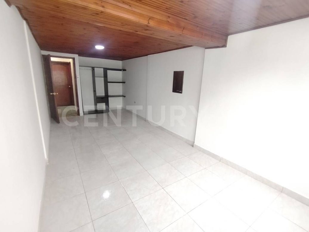 Casa de 3 alcobas en venta en Ciudad Kennedy, Bogotá, 204 m² · foto 14 de 16