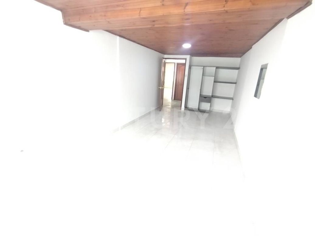 Casa de 3 alcobas en venta en Ciudad Kennedy, Bogotá, 204 m² · foto 15 de 16