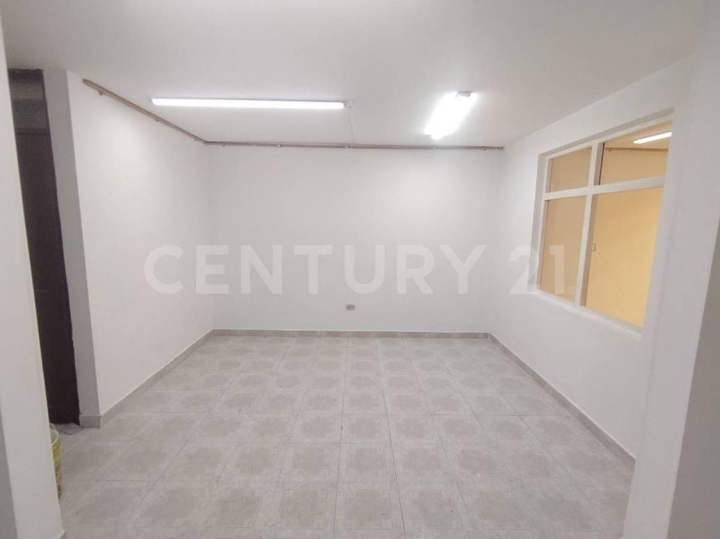 Casa de 3 alcobas en venta en Ciudad Kennedy, Bogotá, 204 m² · foto 9 de 16