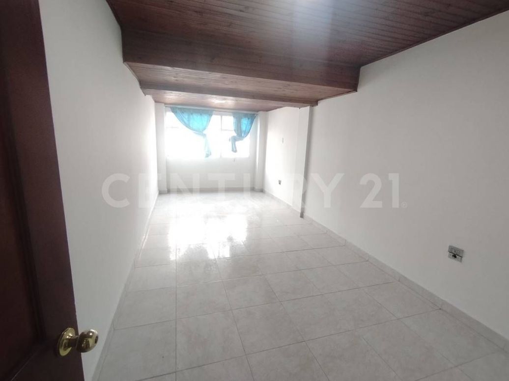Casa de 3 alcobas en venta en Ciudad Kennedy, Bogotá, 204 m² · foto 13 de 16