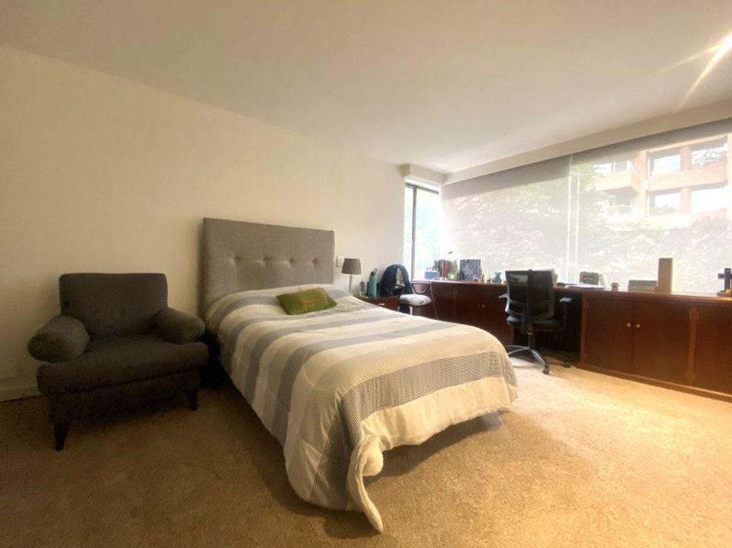 Apartamento de 3 alcobas en venta en El Retiro, Bogotá, 253 m² · foto 15 de 20