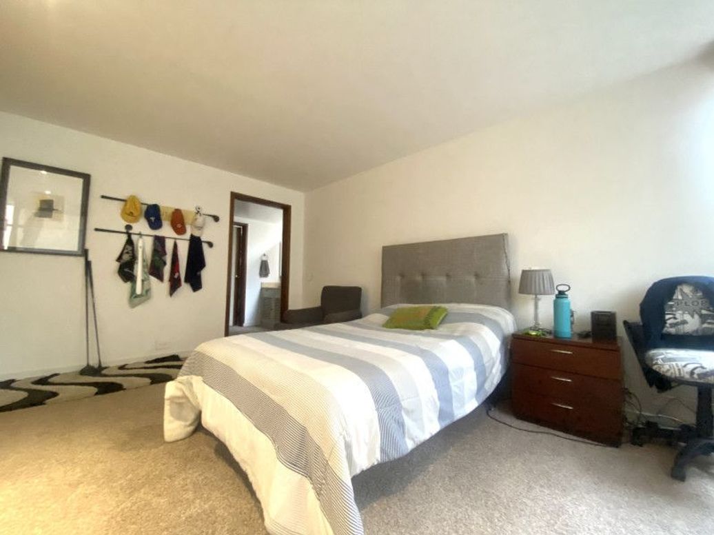 Apartamento de 3 alcobas en venta en El Retiro, Bogotá, 253 m² · foto 16 de 20