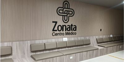  ¡Excelente elección! El Centro Médico Zonata es un lugar ideal para establecer tu consultorio. Aquí te dejo algunos detalles sobre el consultorio que estás considerando:

Características del Consultorio:

- Área: 29-33 metros cuadrados
- Altura libre: 3.5 metros
- Salas de espera y recepción
- Baños para hombres, mujeres y personas con discapacidad
- Espacio para residuos médicos
- Acceso a ascensores para pasajeros, cameros y de servicio
- Infraestructura para instalaciones de equipos especiales

Ubicación y Accesibilidad:

- Avenida Centenario, Armenia
- Fácil acceso a transporte público
- Zona comercial y residencial
- Cercano a jardines, colegios y restaurantes

¿Quieres saber más sobre este consultorio o programar una visita?

Contactanos al Whatsapp 3206265521
