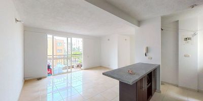 Apartamento en venta de 59m2, con vista interior, ubicado en un 4to piso (Torre E Apto 401), acceso por escaleras, parqueadero comunal. Consta de 2 habitaciones, 2 baños, sala comedor, cocina y zona de lavandería. Tiene piso cerámico en todas sus zonas. El conjunto cuenta con zonas verdes, zona para niños, piscina, salón social y vigilancia privada las 24 horas. Cerca a centro comercial Bochalema Plaza; cerca a almacenes de cadena como DollarCity y D1; cerca a universidad Autónoma de Occidente; cerca a estación del MIO (Universidades); Vías de acceso por la cra 109 y calle 44. ID-45156673292
