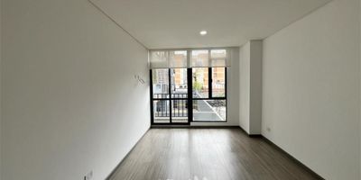 [ARR] ID HOUM: 162174

Entérate de todos los beneficios al arrendar con nosotros:
    • Asistencia e intermediación con el propietario
    • Firma tu contrato online
    • Arrienda sin burocracia, sin papeleos ni notarías

Departamento en arriendo, ubicado en el barrio Nuevo Country, con una superficie construida de 23.00 m² y superficie total de 23.00  m². 

Sus principales características son:

    • No amoblado
    • 1 dormitorio
    • 1 baño
    • Admite mascotas
    • Año de construcción: 2023
            
Además, el inmueble cuenta con las siguientes amenidades:

    • Salón de eventos
    • Ascensor
    • Zona de juegos
    • Gimnasio

Si arriendas con nosotros, te brindamos asesoría personalizada durante todo el proceso.

Requisitos para arrendar con nosotros:

    • Arrienda sin codeudor*, fácil, rápido y seguro
    • Demuestra un ingreso mensual neto de al menos 2.5 veces el valor del arriendo (los ingresos mensuales se pueden complementar por las personas que vivirán en este inmueble)
    • Completa tu información básica y mándanos tus extractos bancarios o documentos que demuestren tus ingresos
    • No debes tener reportes negativos en centrales de crédito
        

IMPORTANTE:

    • Te invitamos a agendar una visita a esta propiedad
    • Si tienes alguna duda por favor puedes solicitar más información desde los portales como también contactarte directamente con nosotros
    
Más que una inmobiliaria, somos Houm.
*Aplican T&C