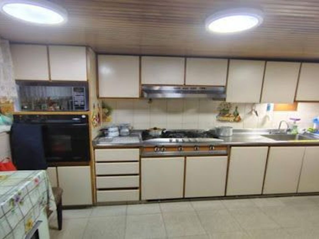Casa de 4 alcobas en venta en Fontibón Centro, Bogotá, 276 m² · foto 6 de 20