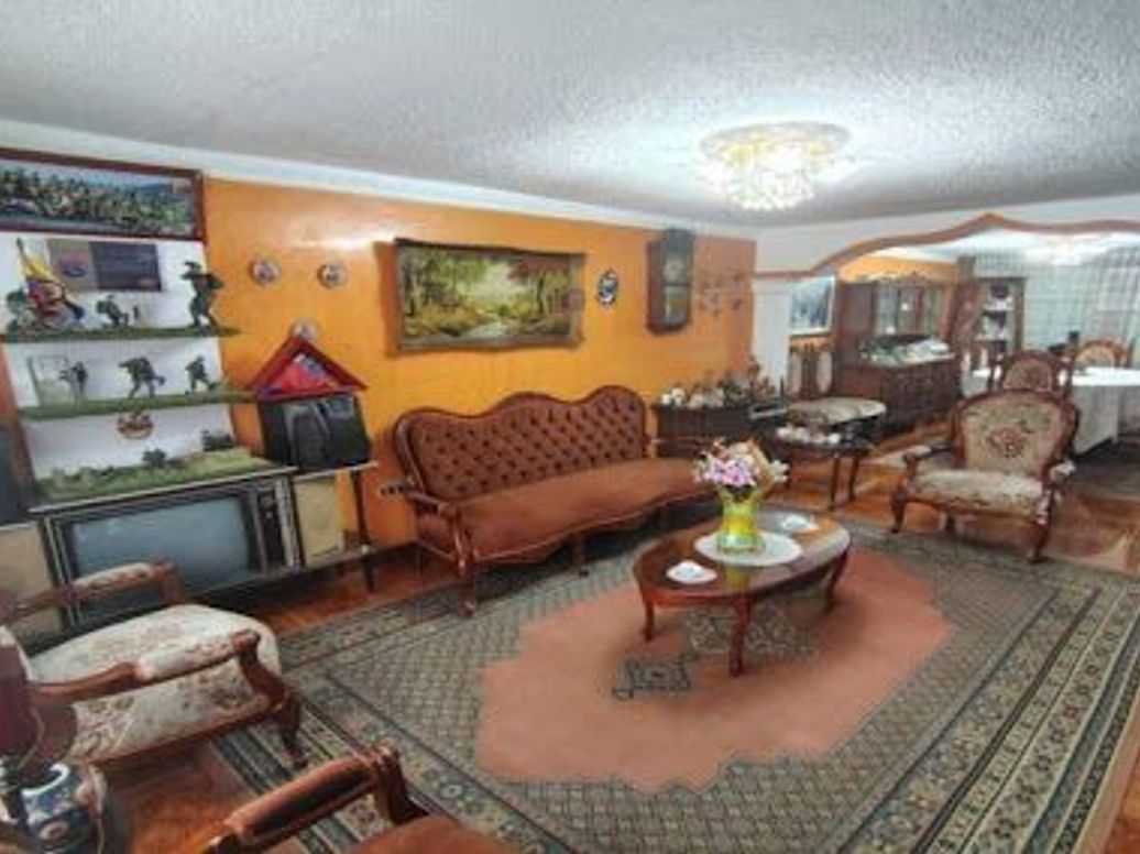 Casa de 4 alcobas en venta en Fontibón Centro, Bogotá, 276 m² · foto 9 de 20