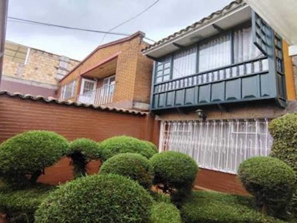 Casa de 4 alcobas en venta en Fontibón Centro, Bogotá, 276 m² · foto 4 de 20