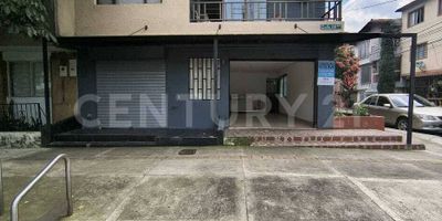 Local en renta – 25 m² • Barrio Alcalá, Envigado
Excelente ubicación cerca de Viva Envigado y Av. Las Vegas
Se arrienda acogedor local comercial de 25 m² en el barrio Alcalá, una zona de alto flujo peatonal y vehicular, a pocos pasos de Viva Envigado, la Avenida Las Vegas y múltiples servicios.
Características del local:
Área: 25 m²
1 cocineta
1 baño independiente
Terraza con domo, ideal para ubicar mesas o zona de atención
Espacio versátil, funcional y con excelente iluminación
Ideal para:
Comidas rápidas, cafetería, oficinas, consultorio, spa, barbería o pequeños negocios que busquen visibilidad y buena ubicación.
Un punto estratégico para emprender o ampliar tu negocio.