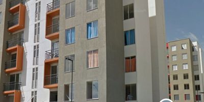 CIUDAD.  Cali.  ACCIÓN.  Venta.  PROPIEDAD.  Apartamento. UBICACIÓN.  Unidad Residencial Los Mandarinos Vegas de Comfandi. ÁREA.  62 M2 ADMINISTRACIÓN.  $192.200  CÓDIGO:  K85D55100TAA601E2A7 DETALLES.   Tiene: Sala. Comedor. Cocina Integral.  Zona de ropas.  Tres habitaciones.  2 baños. Parqueadero Propio. La Unidad Residencial tiene: Parqueadero de Visitantes.  Portería y Vigilancia Privada 24/7. Zona Social con Piscina para Adultos y Niños.  Precio de Venta $242´000.000