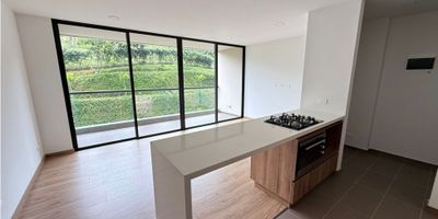 Espectacular apartamento en arriendo sector el trianón.

Cuenta con 3 habitaciones, 2 baños, cocina integral, pisos en madera laminada, red de gas, calentador, parqueadero.

INTERMOBILIARIA POBLADO S.A.S
