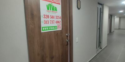Se arrienda apartamento para estrenar en San Antonio de Pereira, unidad cerrada Medieval, 3 habitaciones, 1 vestier, 2 closets, 2 banos completos,  cocina semi integral con campana vertical, sala, comedor, zona de ropas, 2 balcones, parqueadero cubierto y Cuarto util.