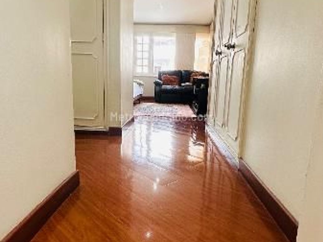 Casa de 4 alcobas en venta en Santa Barbara, Bogotá, 330 m² · foto 6 de 10