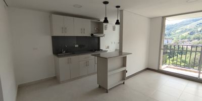 ¡TU NUEVO HOGAR TE ESPERA EN UNIDAD COMPLETA! Apartamento de 54.72mt con todo el confort en venta.

¿Buscas un espacio cómodo, amplio y luminoso con todas las comodidades de un club? ¡Tenemos el apartamento perfecto para ti!

Características del Apartamento:

Área: 54.72mt, Alcoba principal: Con vestier y baño privado, Segunda alcoba: Con clóset, 1 Baño, Sala-comedor, cocina integral, zona de ropas con calentador, Balcón para disfrutar de un café o el aire fresco, parqueadero privado.

Portería 24 horas y Unidad cerrada para tu tranquilidad, Juegos infantiles, Salón Social, Zona de Mascotas, Piscina,Turco y Gimnasio.

Excelente sector con fácil acceso, Óptima ruta de transporte público integrada al Metro.

¡Agenda tu visita y enamórate de este lugar!