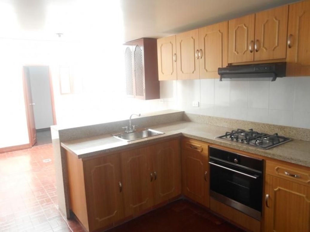 Casa de 3 alcobas en venta en Julio Flórez, Bogotá, 166 m² · foto 8 de 16