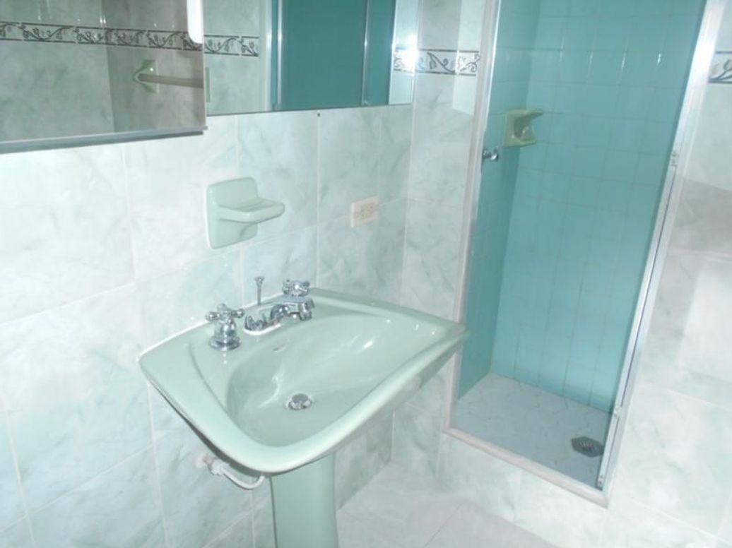 Casa de 3 alcobas en venta en Julio Flórez, Bogotá, 166 m² · foto 9 de 16