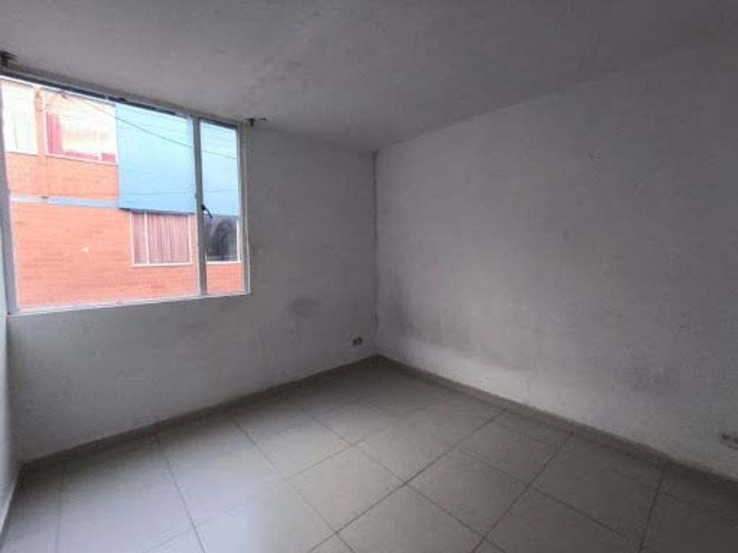 Casa de 2 alcobas en venta en Fontibón, Bogotá, 44 m² · foto 12 de 20