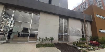 Apartamento Moderno con Vista Exterior en Lagos de Torca -Leco City Magnífico apartamento disponible para arriendo, ideal para quienes buscan comodidad, excelente ubicación y luminosidad. Apartamento de  40 m2 construidos, con una distribución eficiente que incluye 1 habitacion cómoda, 1 baño completo y 1 baño de visitas, una sala independiente del comedor y una moderna cocina integral. Cuenta con una práctica zona de lavandería independiente, un valor agregado para la organización del hogar .Ubicado en un quinceavo piso, disfruta de una espectacular vista exterior y de una excelente iluminación natural durante todo el día.Forma parte del reconocido conjunto Leco City en el vibrante sector de Lagos de Torca. Goza de una ubicación privilegiada con acceso inmediato a importantes vías como la Autopista Norte y la Calle 199, facilitando enormemente el trel transporte público y privado.  Está a pocos pasos de zonas comerciales, extensas zonas vedes Cod: 5205