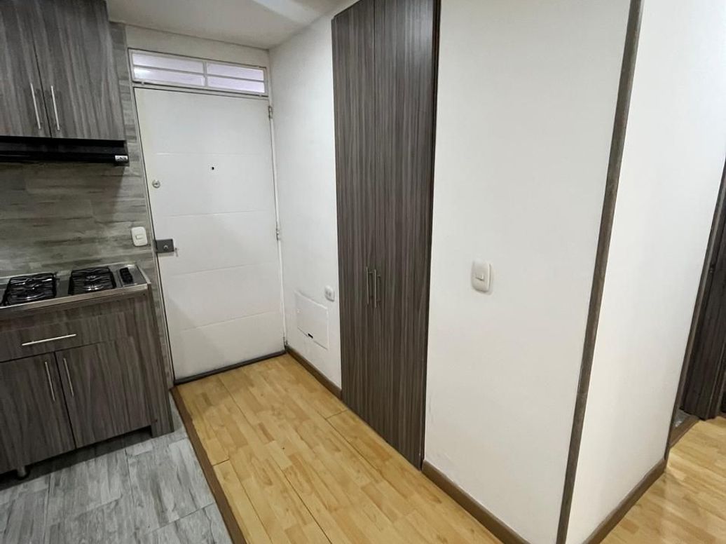 Apartaestudio en venta en Villa Alsacia, Bogotá, 35 m² · foto 8 de 15