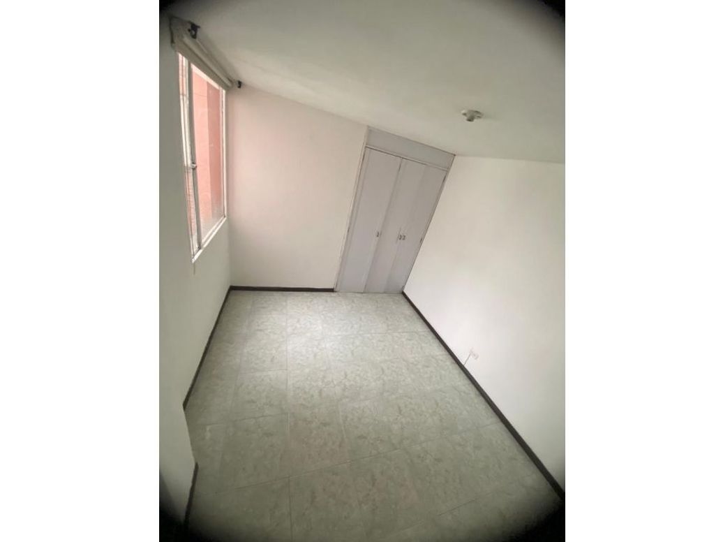 Apartamento de 3 alcobas en venta en Pelodo Del Contry, Bogotá, 65 m² · foto 3 de 16