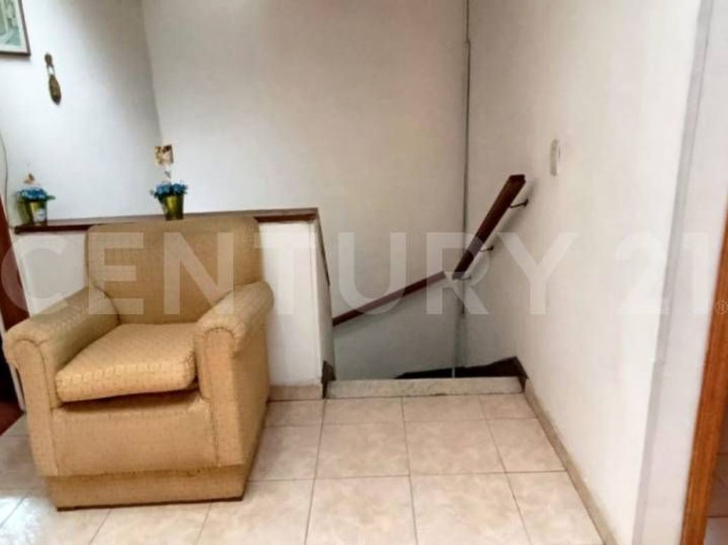 Casa de 8 alcobas en venta en Villa Luz, Bogotá, 256 m² · foto 6 de 19