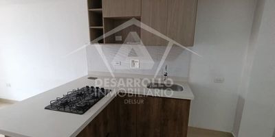 Apartamento en ARRIENDO.
Descubre este apartamento ideal para disfrutar en familia:
Sala comedor2 alcobas2 closet 2 baños cabinados Cocina integralZona de ropasBalcón CalentadorTipo de piso: cerámica 
Edifico con citofonía, zona residencial, rutas de transporte, tiendas de barrio, supermercados, droguerías.
¡Para más información y agendar tu cita!Contáctanos al 3156901885Desarrollo Inmobiliario del Sur – Tu hogar, nuestra pasión