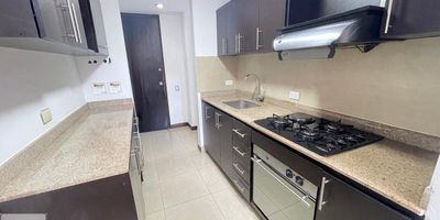 Hermoso apartamento ubicado en el sector de cumbres, cuenta con amplios espacios, luz natural, excelente ubicación, con parqueadero y útil, en unidad cerrada completa, para mayor información comunicarse al 3002166693