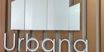 Apartamento de dos alcobas, un baño, sala-comedor y cocina integral, totalmente nuevo. Ubicado en un conjunto cerrado, salón comunal y amplias zonas comunes. Excelente ubicación en la localidad de Fontibón, cerca de transporte y servicios, ideal para disfrutar de comodidad y seguridad en un entorno moderno. Canon mensual incluida la administración.