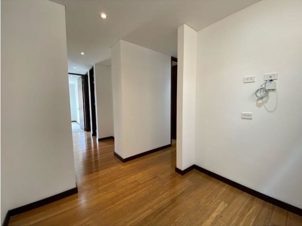 Apartamento en venta en Santa Barbara Oriental, Bogotá · foto 6 de 20