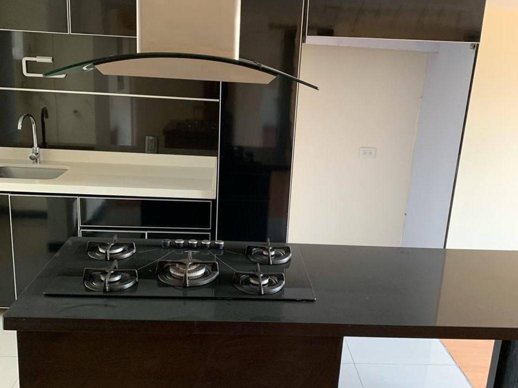 Apartamento de 4 alcobas en venta en Teusaquillo, Bogotá, 120 m² · foto 4 de 15