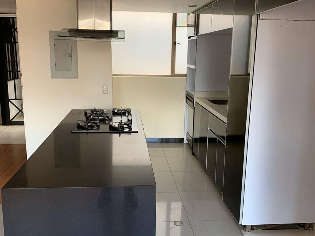 Apartamento de 4 alcobas en venta en Teusaquillo, Bogotá, 120 m² · foto 5 de 15
