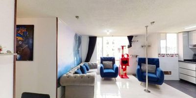 DESCRIPCIÓN
Apartamento de 58 m² con una distribución funcional que ofrece 3 habitaciones, 1 baño, zona de lavado, cocina con buena iluminación. Ideal para familias o quienes desean invertir en un sector en crecimiento.

CARACTERÍSTICAS DEL INMUEBLE
58 m² // 3 habitaciones // 1 baño // vista exterior // zona de lavado

CARACTERÍSTICAS DEL CONJUNTO
Gimnasio // portería // salón comunal // zona de niños // zona verde // conjunto cerrado
