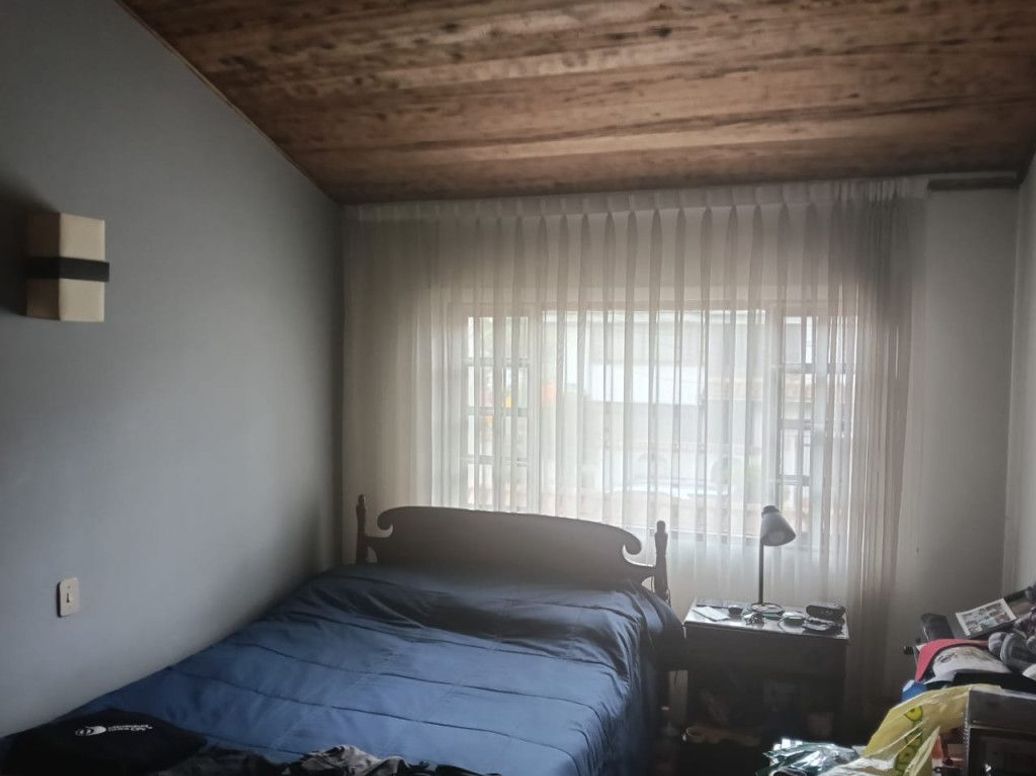 Casa de 5 alcobas en venta en Niza Norte, Bogotá, 309 m² · foto 8 de 17