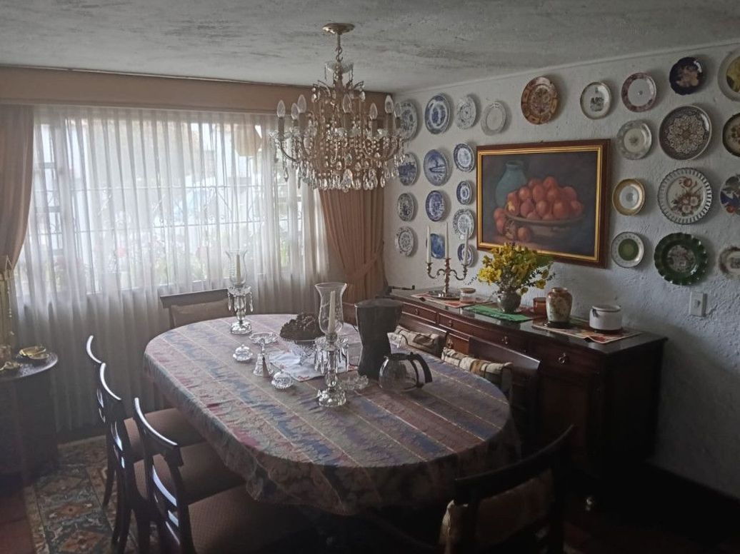 Casa de 5 alcobas en venta en Niza Norte, Bogotá, 309 m² · foto 12 de 17