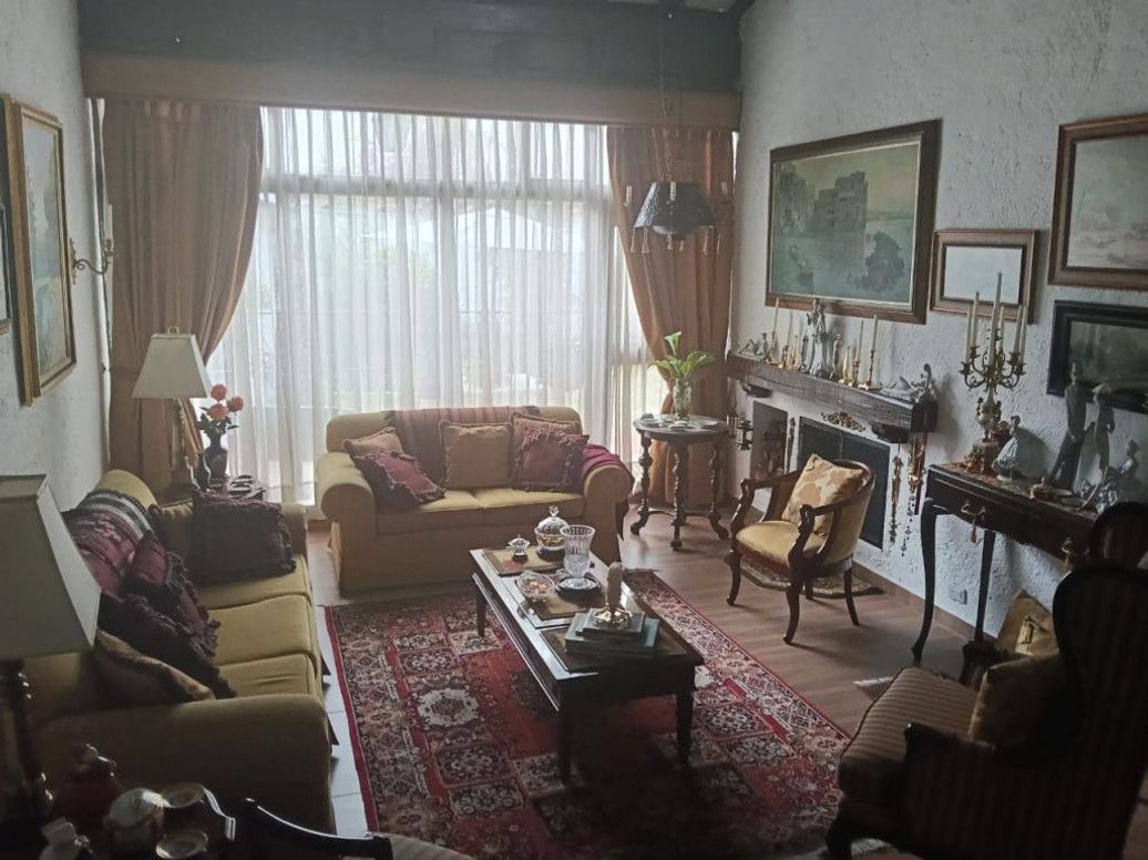Casa de 5 alcobas en venta en Niza Norte, Bogotá, 309 m² · foto 13 de 17
