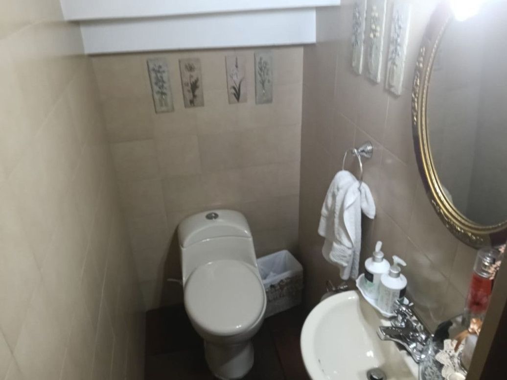 Casa de 5 alcobas en venta en Niza Norte, Bogotá, 309 m² · foto 16 de 17