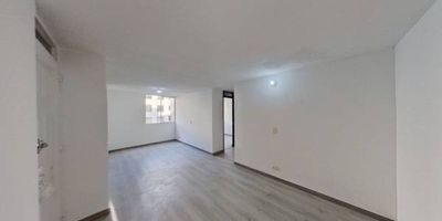 Apartamento en venta de 45m2, con vista interior, ubicado en un 3erpiso (Torre 5 Apto 303), acceso por escaleras, parqueadero comunal. Consta de 2 habitaciones, 1 baño, sala comedor, cocina semi integral y zona de lavandería. Tiene piso laminado en habitaciones, zona social y cerámico en cocina y baño. El conjunto cuenta con zonas verdes, parque infantil, salón comunal y vigilancia privada las 24 horas. Cerca a centro comercial Trébolis el Porvenir, Metro Recreo; cerca a almacenes de cadena como Metro; cerca a colegio Ciudadela Educativa de Bosa; cerca a Universidad Distrital Francisco José De Caldas; cerca a paraderos del SITP y rutas alimentadoras; Vías de acceso por la Calle 56F Sur y Carrera 106.
 h_property_nid_ref:  38290447417
 h_property_uuid_detail:  1f95e4a4-b9ff-4511-bc82-6a6f71bacc75
 ubicacion: Bogotá,El Porvenir
 Inmueble ofertado por nuestro aliado HABI.