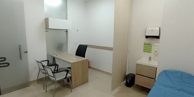 Cómodos consultorios para profesionales en la salud, ubicado en Megacentro. Dotado con aire acondicionado, escritorios, sillas, zona de lavado, camilla y sala de espera. HABILITADO SOLO PARA CONSULTA EXTERNA.  incluye administración y servicios públicos YAMILETH LONDOÑO                                            