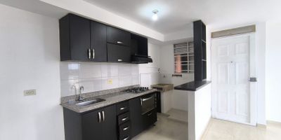 Apartamento en venta en Loreto, ubicado en unidad abierta ciudadela Antares, es piso 3, son 37 m2 distribuidos en 2 alcobas con closet, 1 bano social, sala comedor, cocina integral con barra, zona de ropas con calentados a gas, ascensor, la unidad cuenta con parqueaderos comunes descubiertos, zonas verdes y juegos para ninos