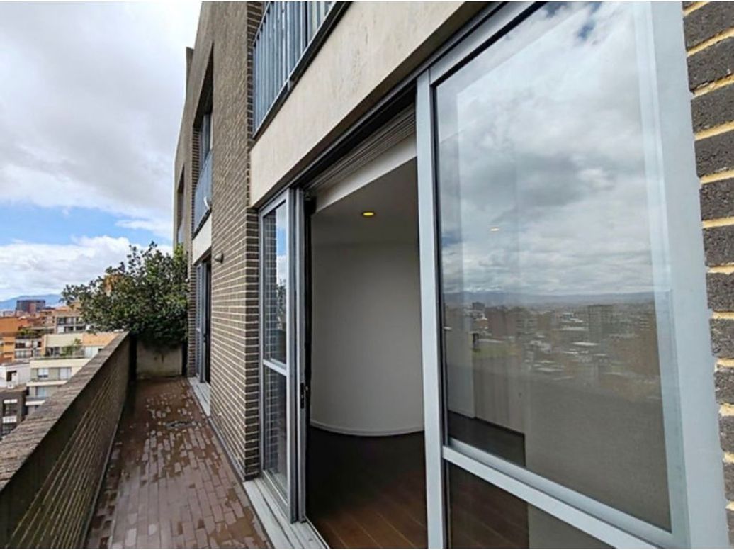 Apartamento de 2 alcobas en venta en Chapinero Alto, Bogotá, 140 m² · foto 3 de 15