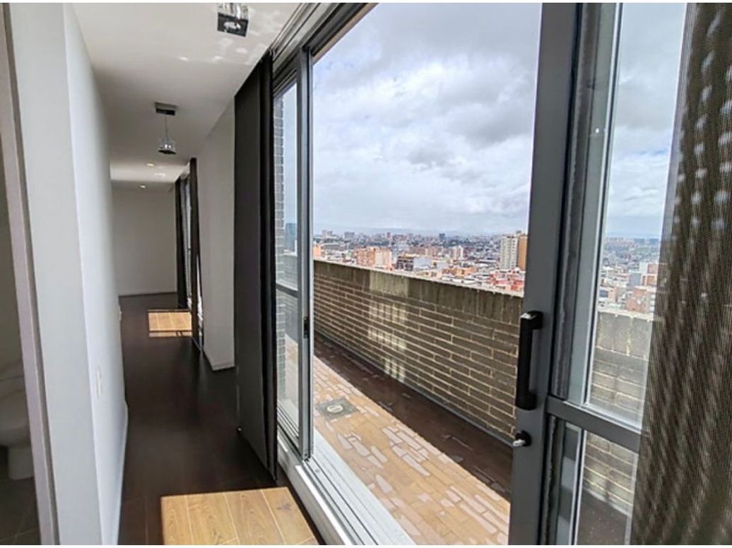 Apartamento de 2 alcobas en venta en Chapinero Alto, Bogotá, 140 m² · foto 6 de 15