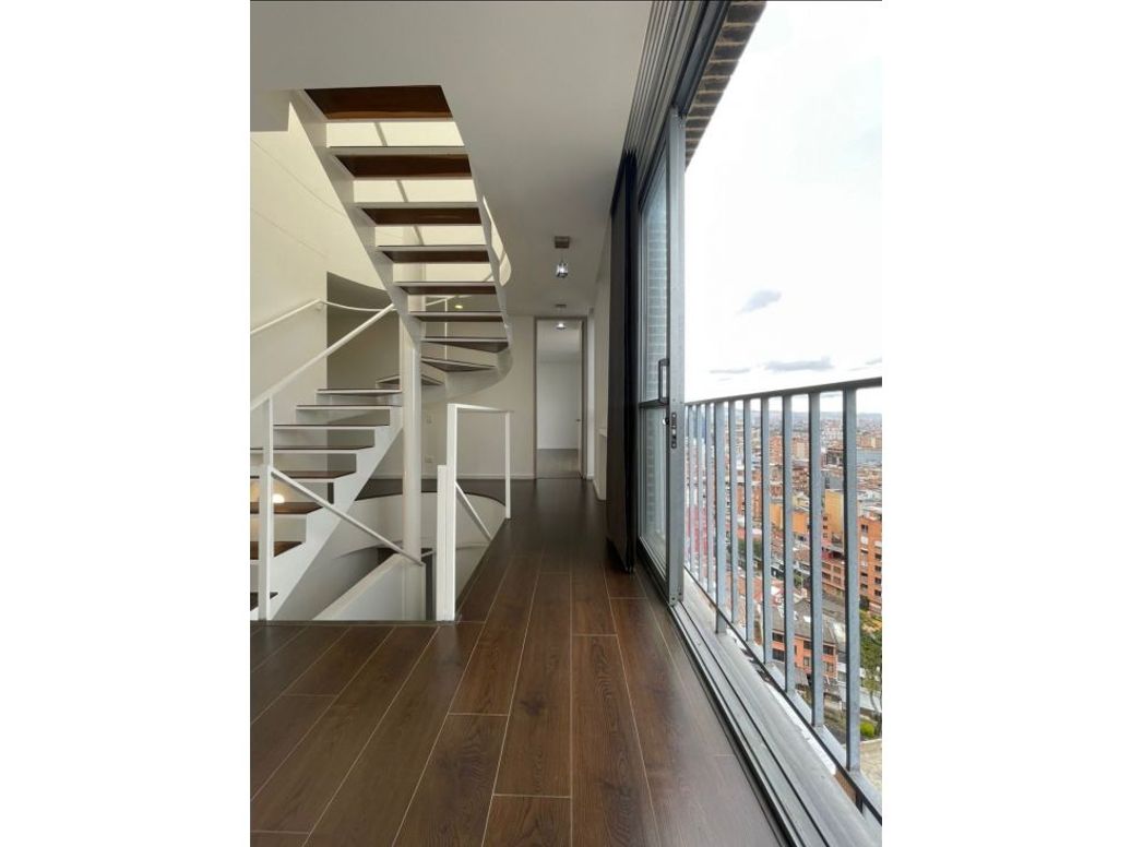 Apartamento de 2 alcobas en venta en Chapinero Alto, Bogotá, 140 m² · foto 9 de 15