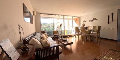 [ARR] ID HOUM: 161918

Entérate de todos los beneficios al arrendar con nosotros:
    • Asistencia e intermediación con el propietario
    • Firma tu contrato online
    • Arrienda sin burocracia, sin papeleos ni notarías

Departamento en arriendo, ubicado en el barrio portales del norte, con una superficie construida de 97.00 m² y superficie total de 97.00  m². 

Sus principales características son:

    • No amoblado
    • 3 dormitorios
    • 3 baños
    • No Admite mascotas
    • 1 parqueadero
    • Año de construcción: 2020
            
Además, el inmueble cuenta con las siguientes amenidades:

    • Salón de eventos
    • Ascensor
    • Zona de juegos
    • Gimnasio

Si arriendas con nosotros, te brindamos asesoría personalizada durante todo el proceso.

Requisitos para arrendar con nosotros:

    • Arrienda sin codeudor*, fácil, rápido y seguro
    • Demuestra un ingreso mensual neto de al menos 2.5 veces el valor del arriendo (los ingresos mensuales se pueden complementar por las personas que vivirán en este inmueble)
    • Completa tu información básica y mándanos tus extractos bancarios o documentos que demuestren tus ingresos
    • No debes tener reportes negativos en centrales de crédito
        

IMPORTANTE:

    • Te invitamos a agendar una visita a esta propiedad
    • Si tienes alguna duda por favor puedes solicitar más información desde los portales como también contactarte directamente con nosotros
    
Más que una inmobiliaria, somos Houm.
*Aplican T&C