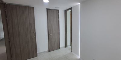 Consultorio Arriendo 33 mts Antioquia MEDELLÍN CIUDAD DEL RIO Código Coninsa:94069