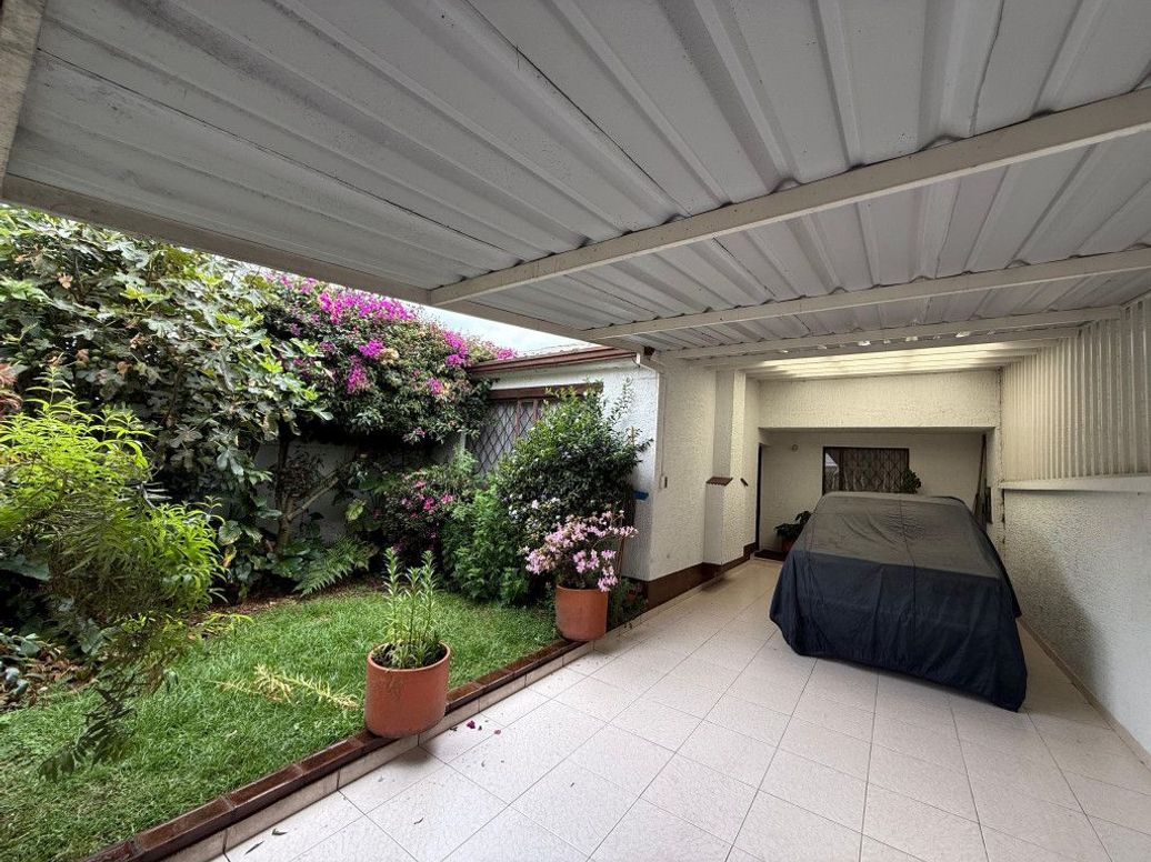 Casa de 4 alcobas en venta en Villa Magdala, Bogotá, 128 m² · foto 17 de 18