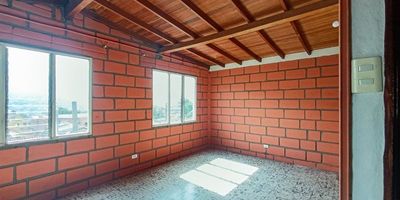 Agradable apartamento ubicado en el sector de __________, en la calle #, piso #, tiene un área de __ metros aproximadamente. El inmueble cuenta con: # alcobas, # baños cabinados, # closets, sala-comedor, cocina integral con red de gas, y piso en cerámica
Los datos de los inmuebles promocionados en la página web están sujetos a cambio y verificación de disponibilidad.