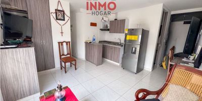 Apartaestudio en venta en Monserrate – Santa Rosa de Cabal

InmoHogar presenta este moderno apartaestudio ubicado en el sector Monserrate, una zona de alta valorización en Santa Rosa de Cabal, ideal tanto para vivir como para invertir gracias a su excelente ubicación y potencial de renta.

? Características del inmueble:


 
 Área construida: 22 m²
 
 
 Un solo ambiente funcional
 
 
 1 baño completo
 
 
 Piso 2
 
 
 Edificio con ascensor
 
 
 Estrato 4
 
 
 Valor de administración: $40.000
 
 
 Libre de afectaciones e hipotecas
 
 
 Desocupado (disponible para entrega inmediata)
 
 
 Opción de venta amoblado si el cliente lo desea
 


? Precio de venta: $140.000.000

? Ubicación privilegiada:

Ubicado en el sector Monserrate, a pocos minutos de la zona rosa, el parque principal y el centro de Santa Rosa de Cabal. Cercano a supermercados, droguerías, restaurantes, panaderías y comercio en general, lo que garantiza comodidad y excelente conectividad.

? Oportunidad de inversión:

Por su ubicación estratégica y tamaño, este apartaestudio es ideal para rentas cortas tipo Airbnb, ofreciendo una excelente rentabilidad en uno de los sectores con mayor demanda turística y valorización de Santa Rosa.

Una excelente oportunidad para quienes buscan invertir o vivir en un espacio moderno, funcional y bien ubicado.

? Contáctanos para más información o agenda tu visita hoy mismo.
✨ DESCUBRE TU NUEVO HOGAR CON INMOHOGAR ✨
