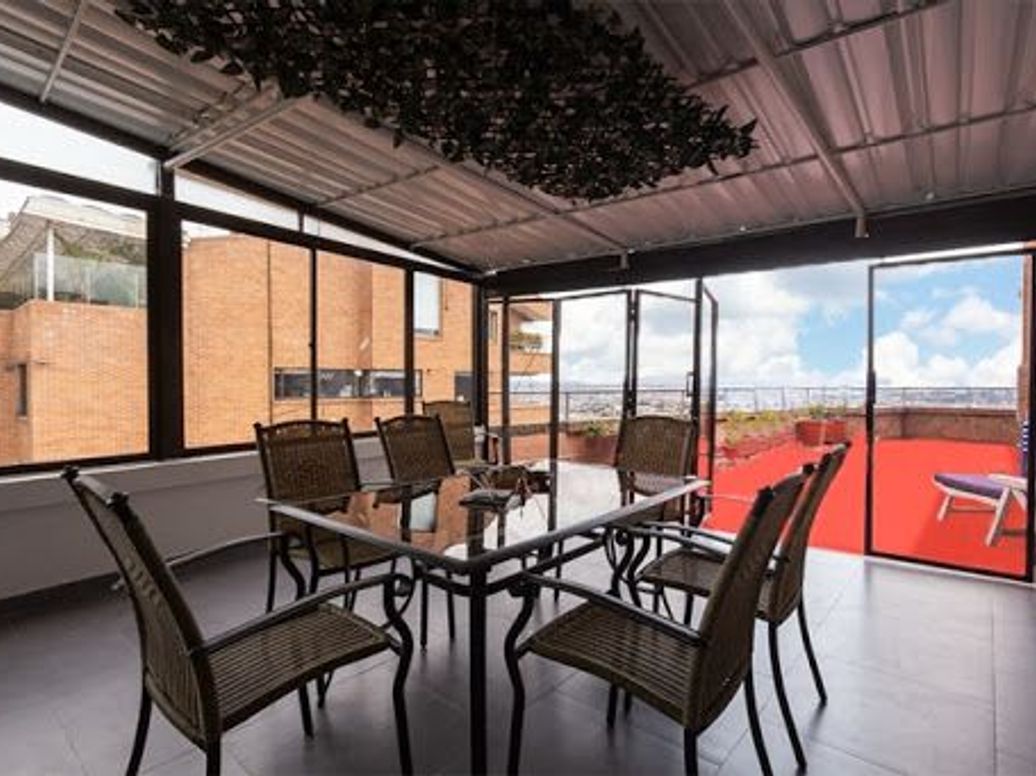 Apartamento de 3 alcobas en venta en Chicó Alto, Bogotá, 414 m² · foto 15 de 18