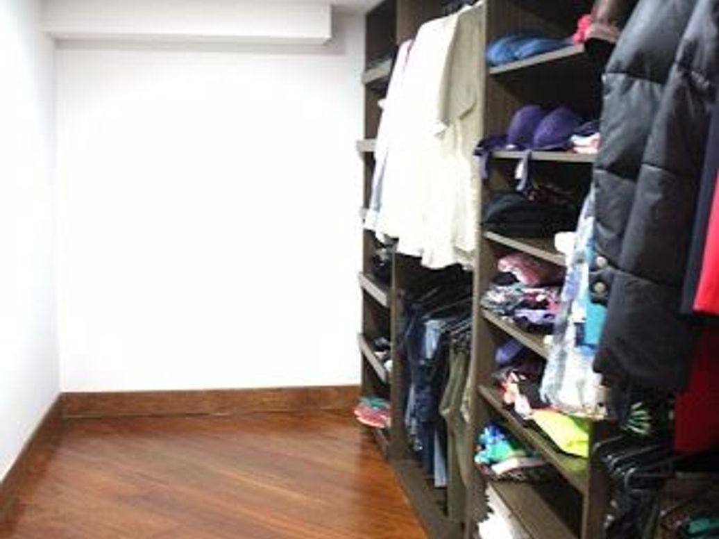 Apartamento de 4 alcobas en venta en Bosque De Pinos, Bogotá, 300 m² · foto 7 de 9