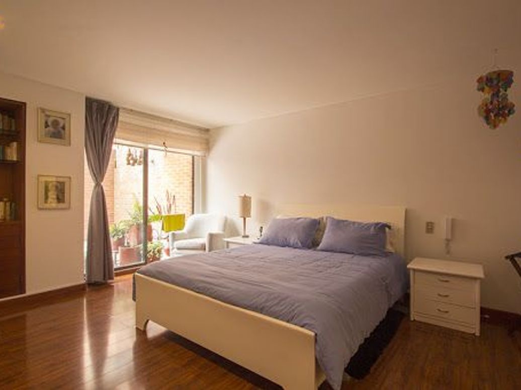 Apartamento de 3 alcobas en venta en Los Rosales, Bogotá, 195 m² · foto 20 de 20